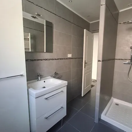 Joli T1 Bis - Centre *